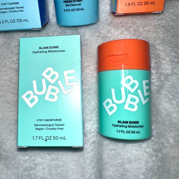 new in box set facial treatment bundle of 3 Bubble skincare products - Picture 4 of 6